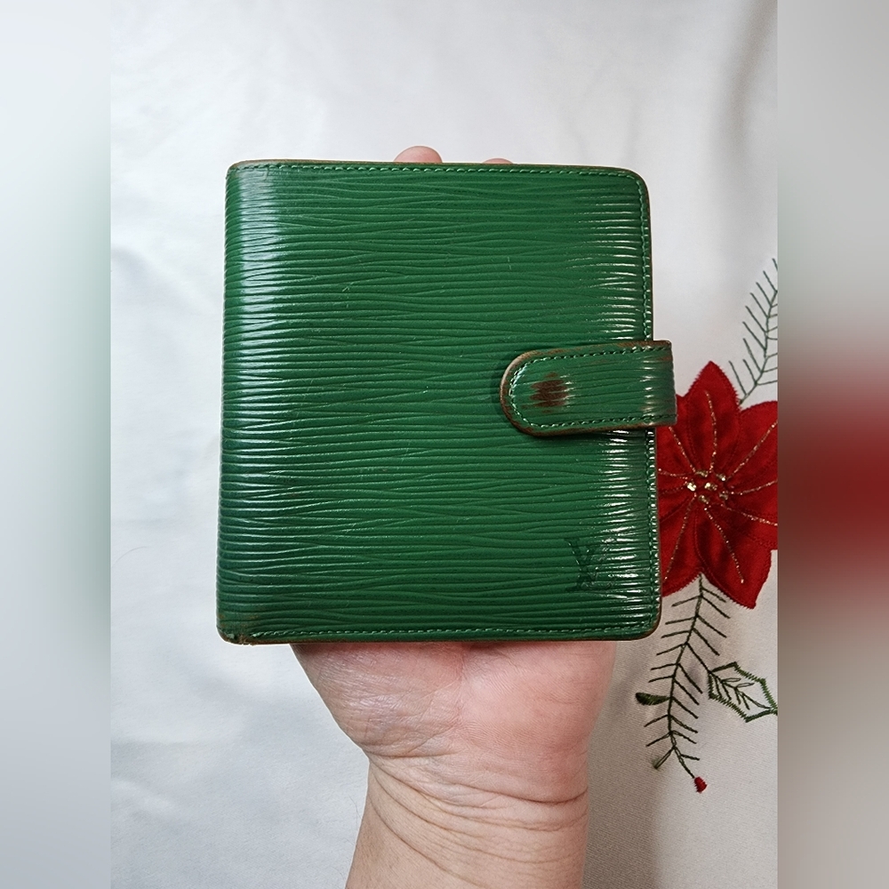 Authentic LOUIS VUITTON EPI Green Leather Wallet- COA Included